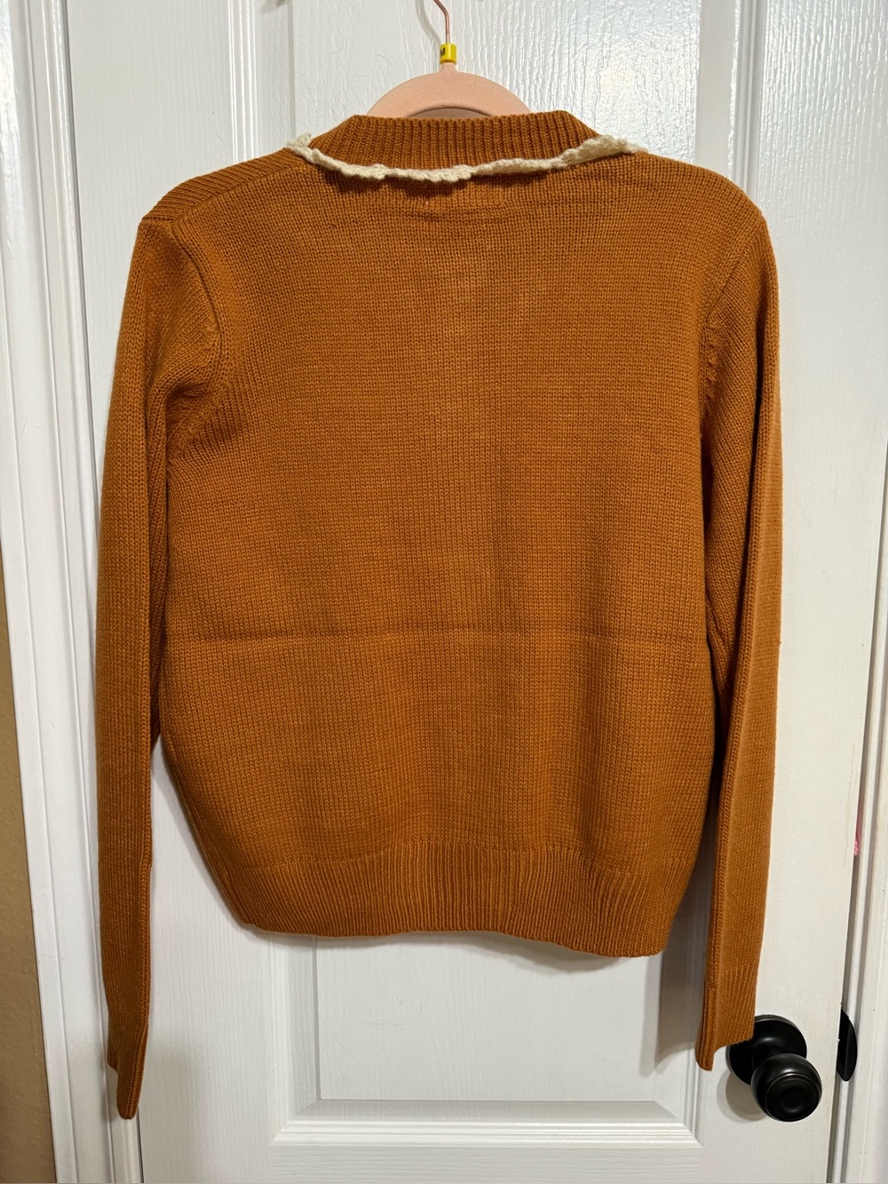 H221 NWT Listicle M ptp20 Rust Cardigan with Cream Crochet Trim Floral Embroider - Picture 4 of 8